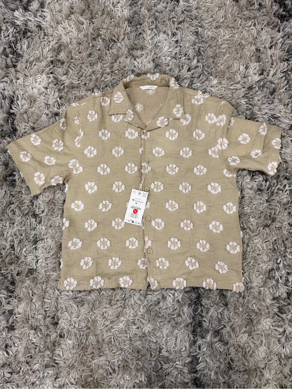 Zara Man Embossed Floral Button-Front Shirt in Beige Size medium nwt